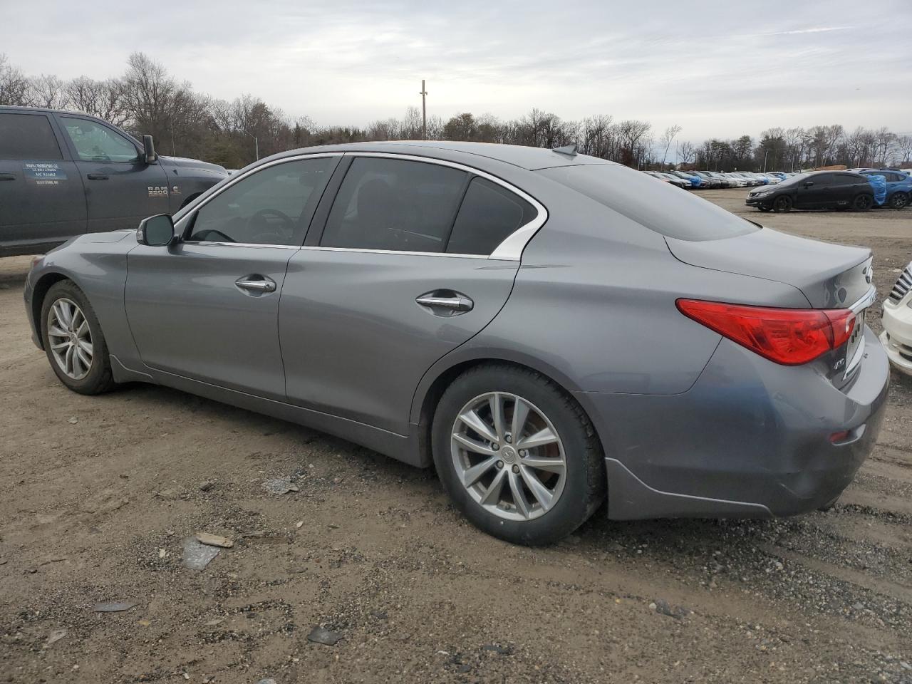 2016 INFINITI Q50 PREMIU - Фото 2