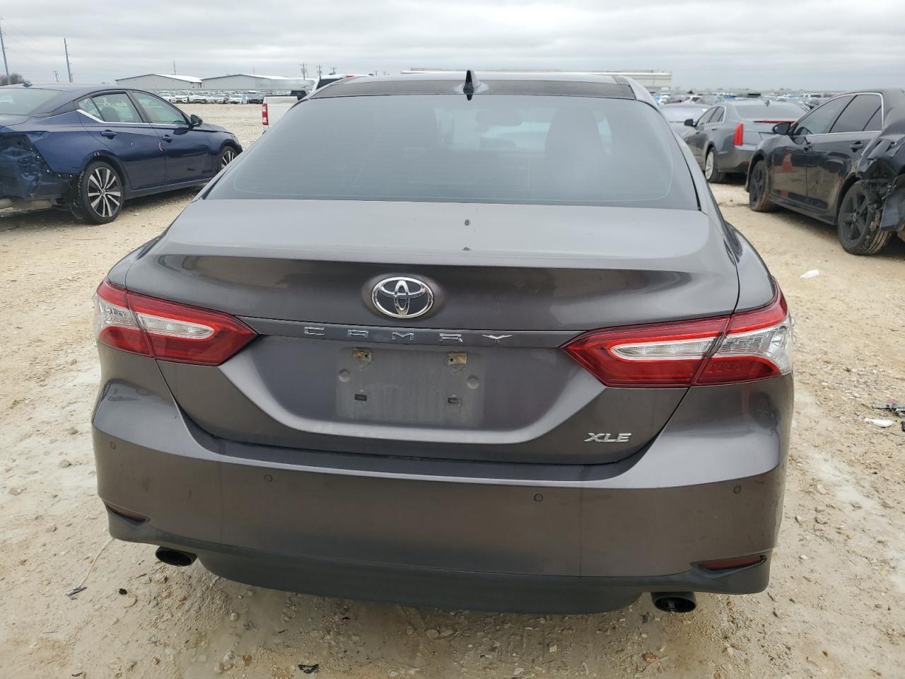 2018 TOYOTA CAMRY XSE - Image 6
