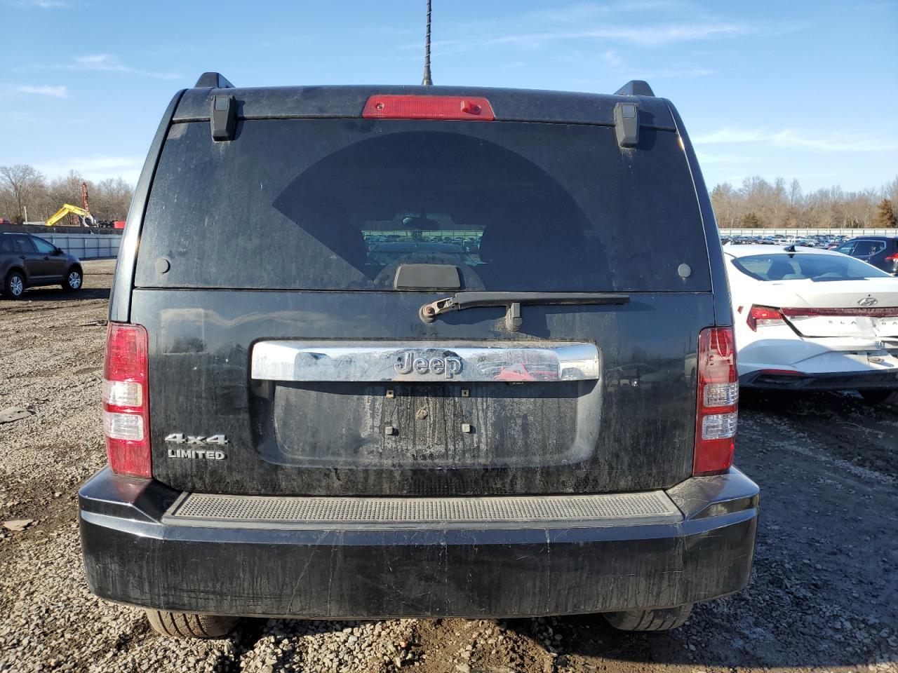2011 JEEP LIBERTY SP - Фото 6