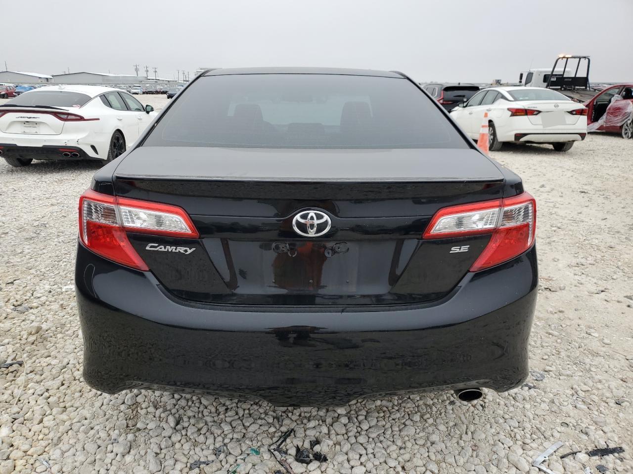 2014 TOYOTA CAMRY L - Image 6