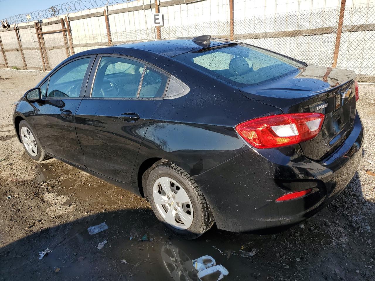 2016 CHEVROLET CRUZE LS - Image 2