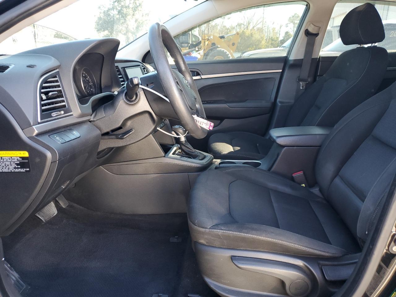 2017 HYUNDAI ELANTRA SE - Image 7
