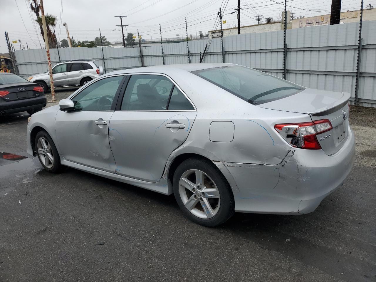 2014 TOYOTA CAMRY L - Фото 2