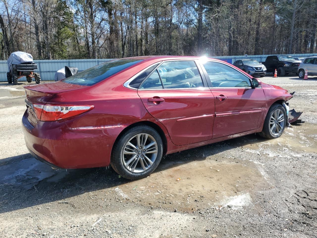2016 TOYOTA CAMRY LE - Image 3