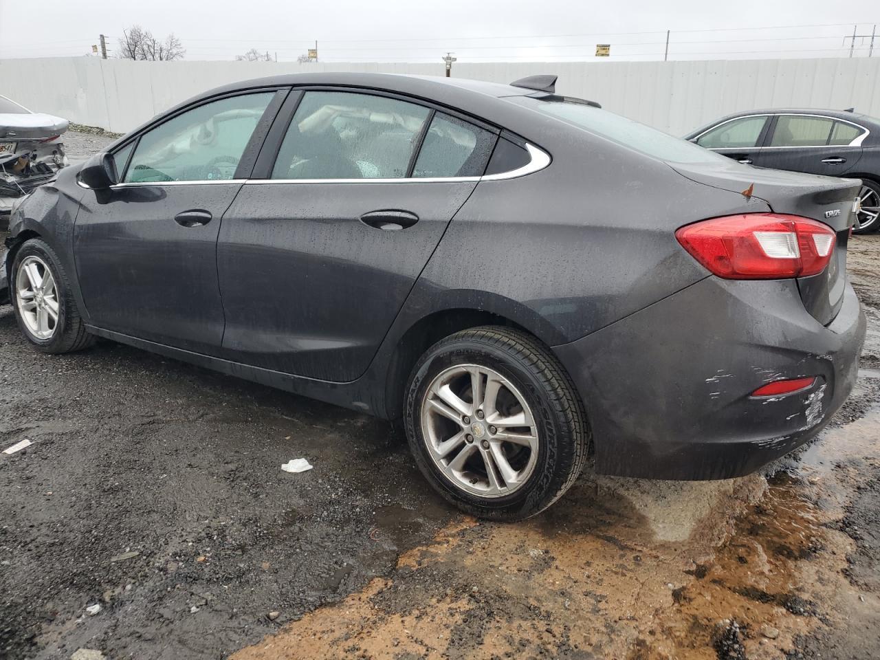 2017 CHEVROLET CRUZE LT - Image 2