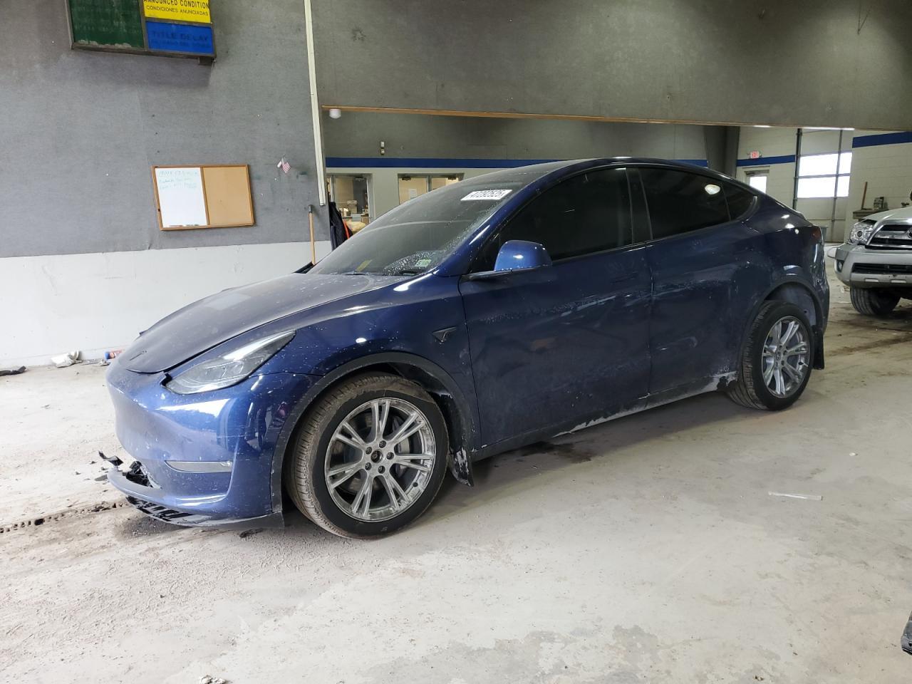 2024 TESLA MODEL Y