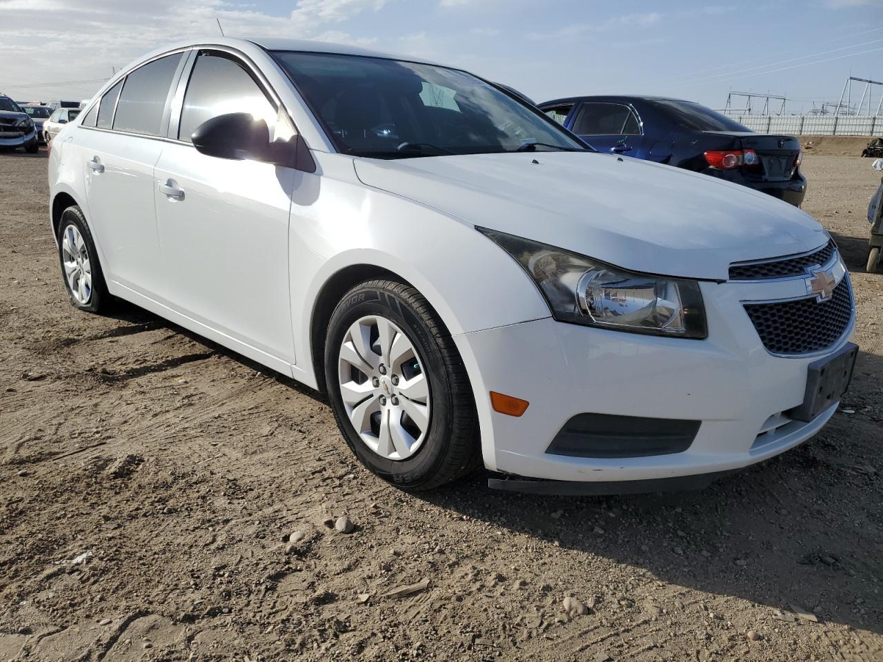 2014 CHEVROLET CRUZE LS - Image 4