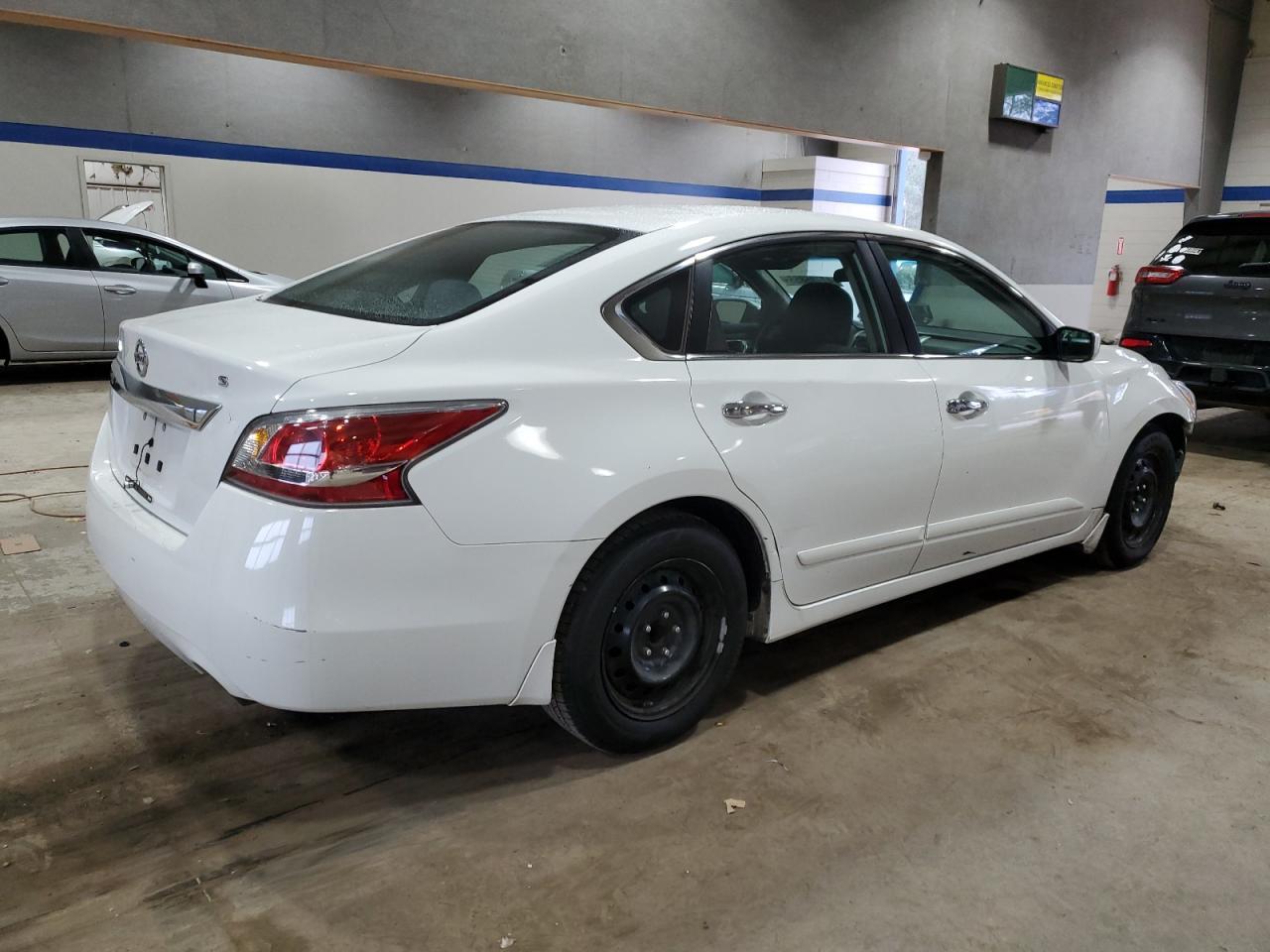 2015 NISSAN ALTIMA 2.5 - Фото 3