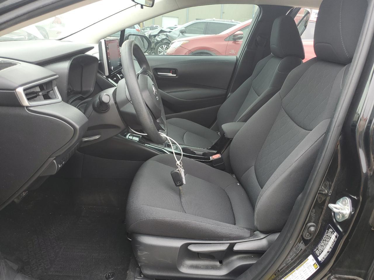 2020 TOYOTA COROLLA LE - Фото 7