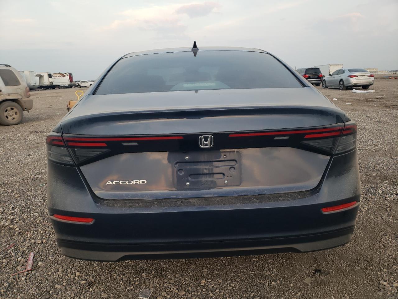 2024 HONDA ACCORD EX - Фото 6