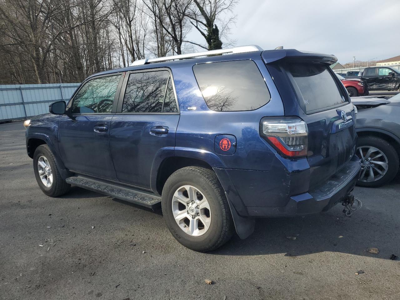 2018 TOYOTA 4RUNNER SR - Фото 2
