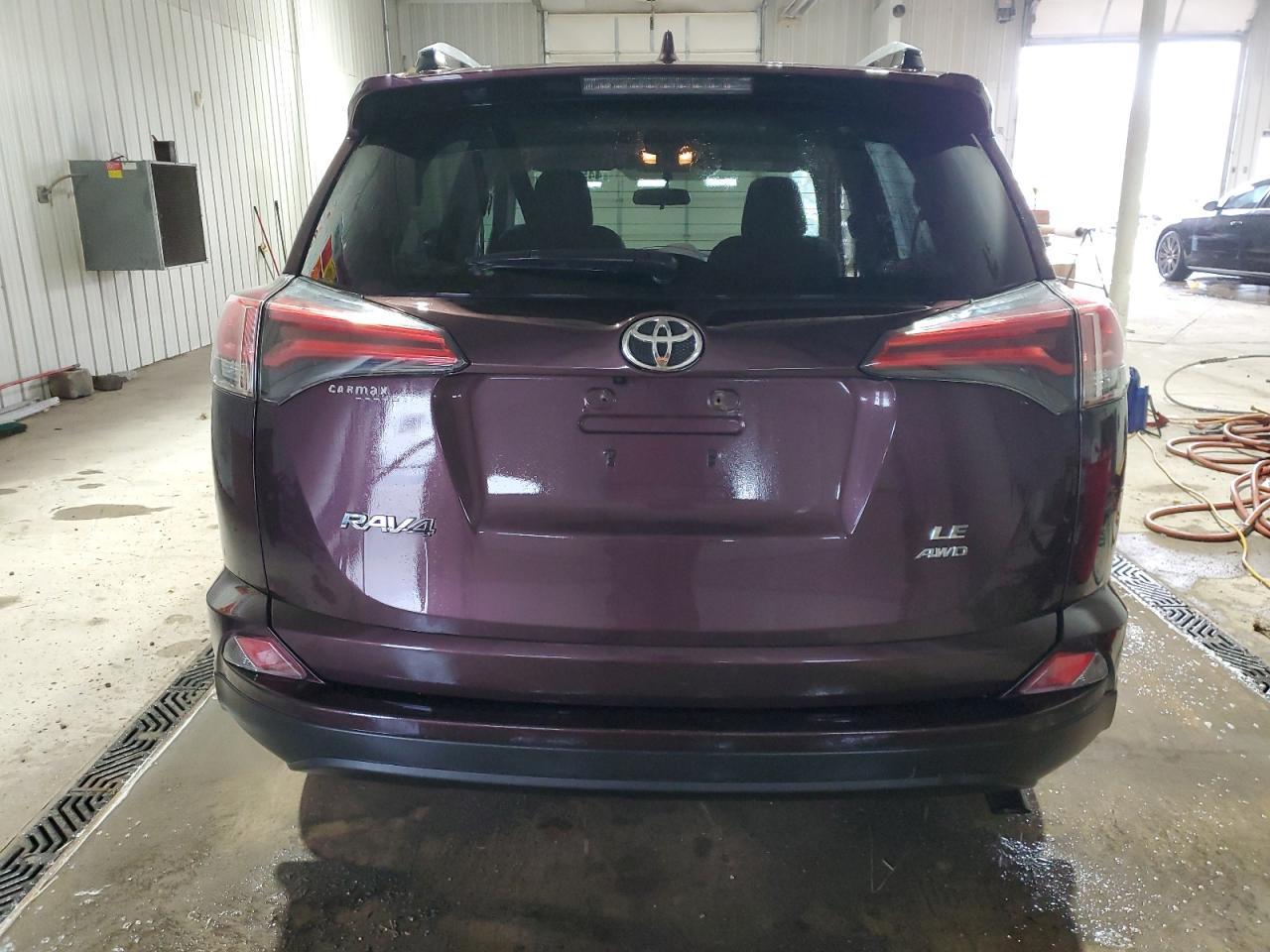 2016 TOYOTA RAV4 LE - Фото 6