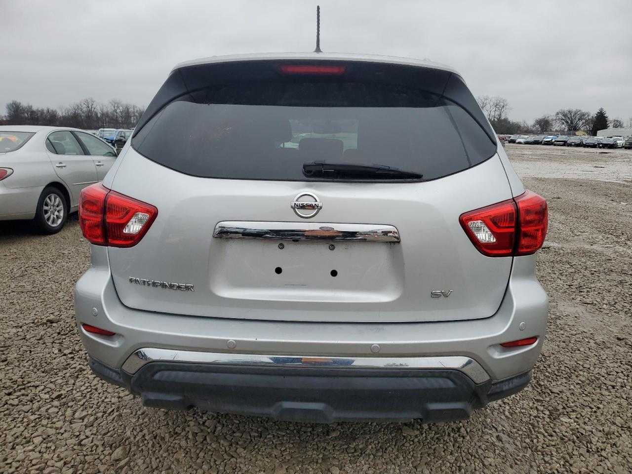2017 NISSAN PATHFINDER - Image 6