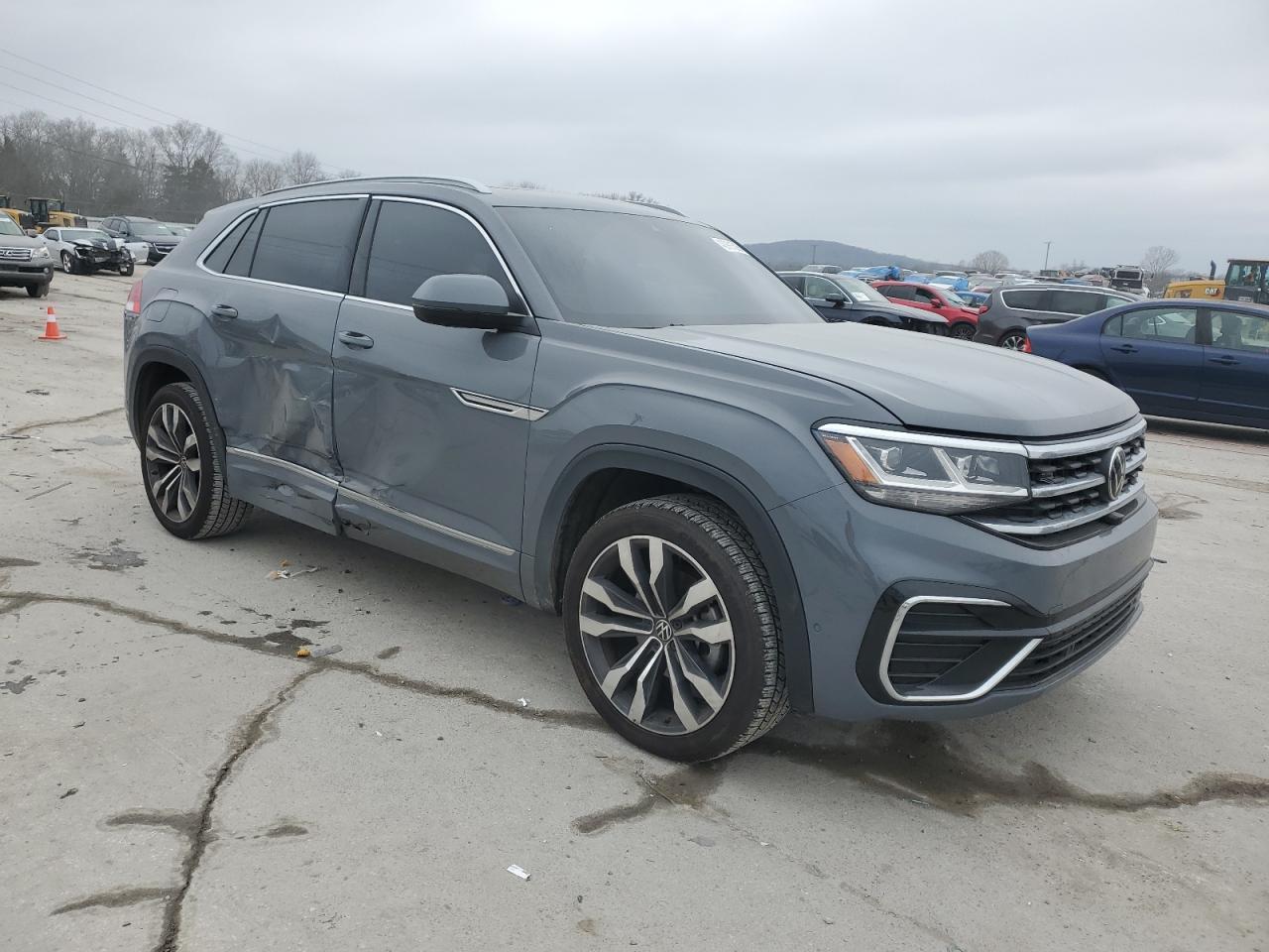 2022 VOLKSWAGEN ATLAS CROS - Image 4