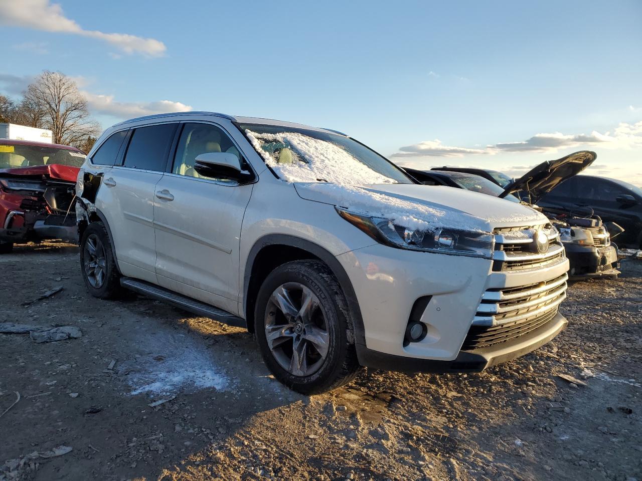 2018 TOYOTA HIGHLANDER - Фото 4
