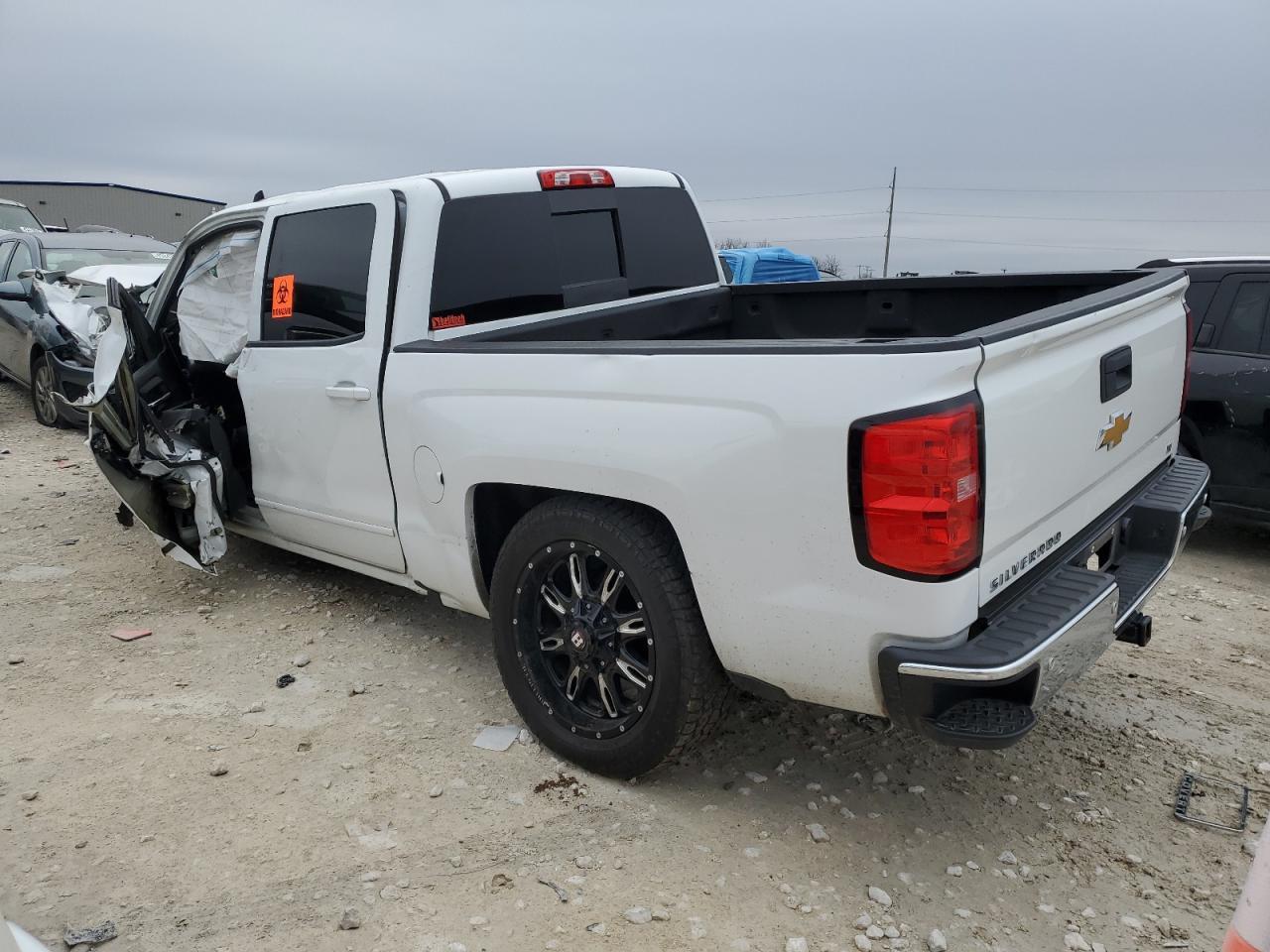 2016 CHEVROLET SILVERADO - Image 2