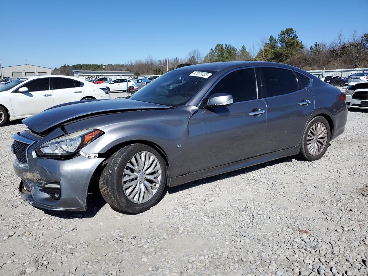 2015 INFINITI Q70 3.7
