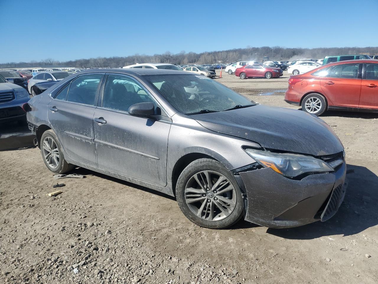 2017 TOYOTA CAMRY LE - Фото 4