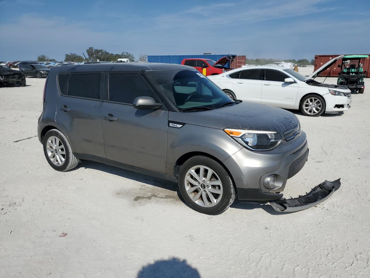 2017 KIA SOUL + - Фото 4