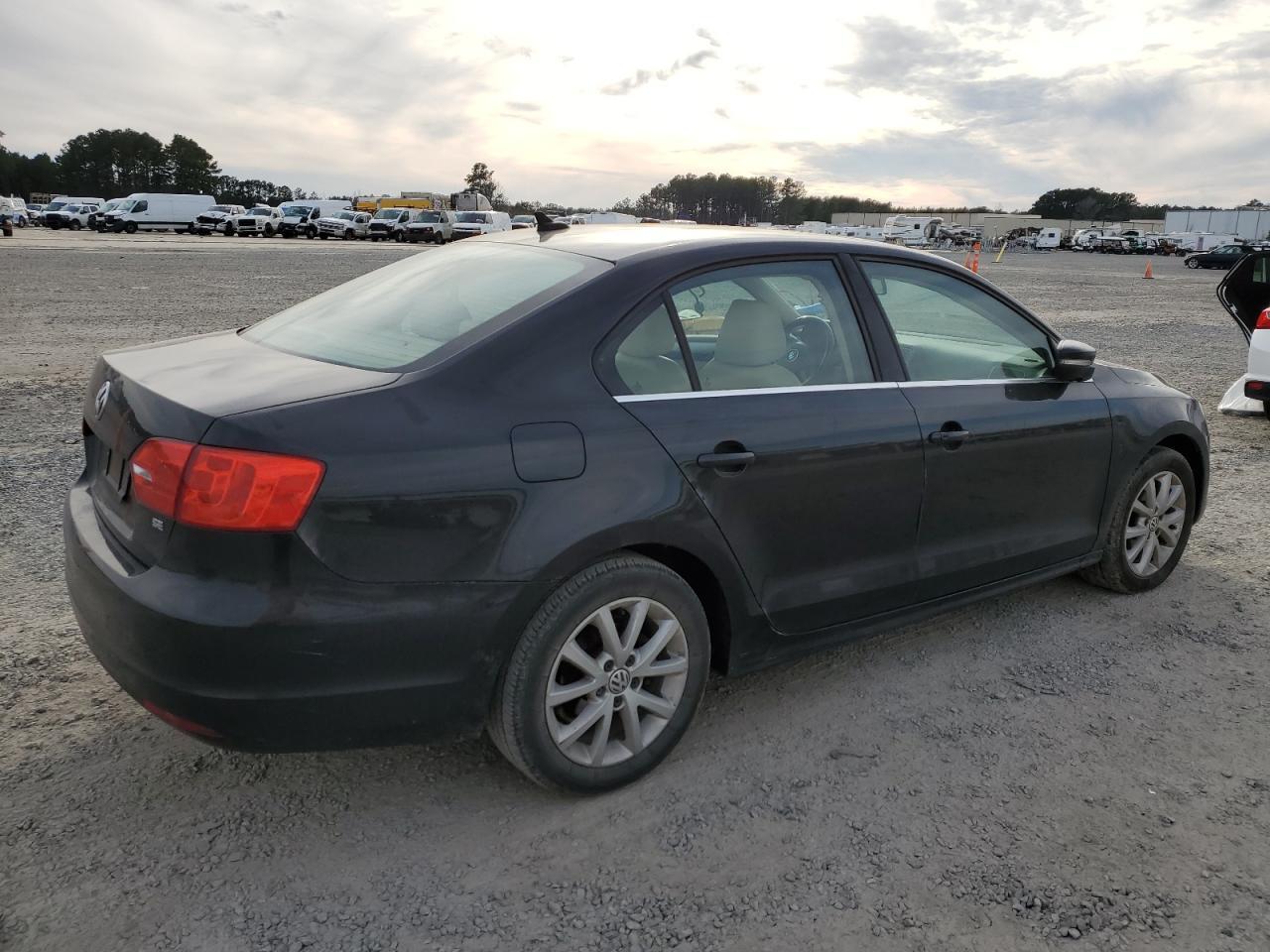 2014 VOLKSWAGEN JETTA SE - Фото 3