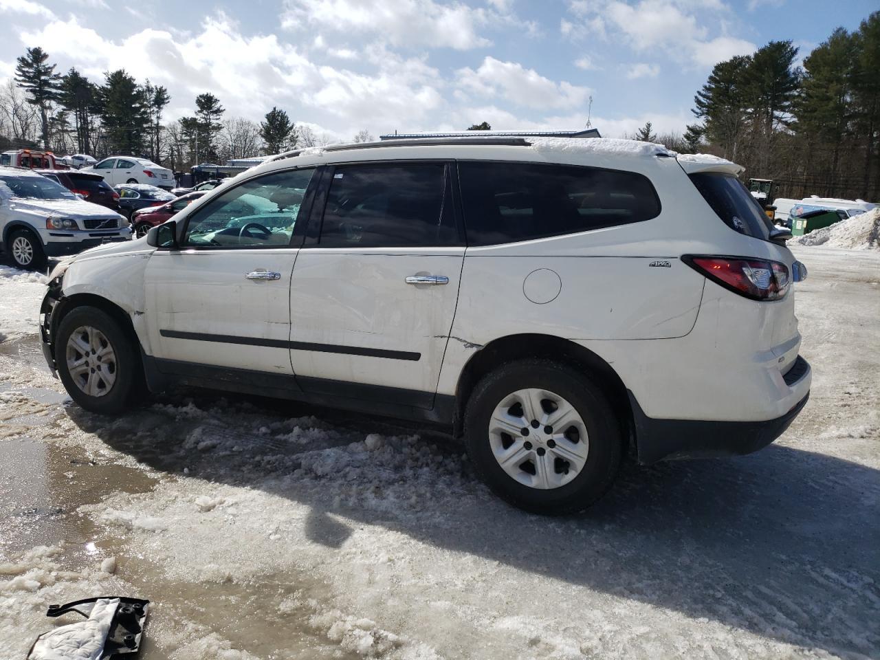 2014 CHEVROLET TRAVERSE L - Image 2