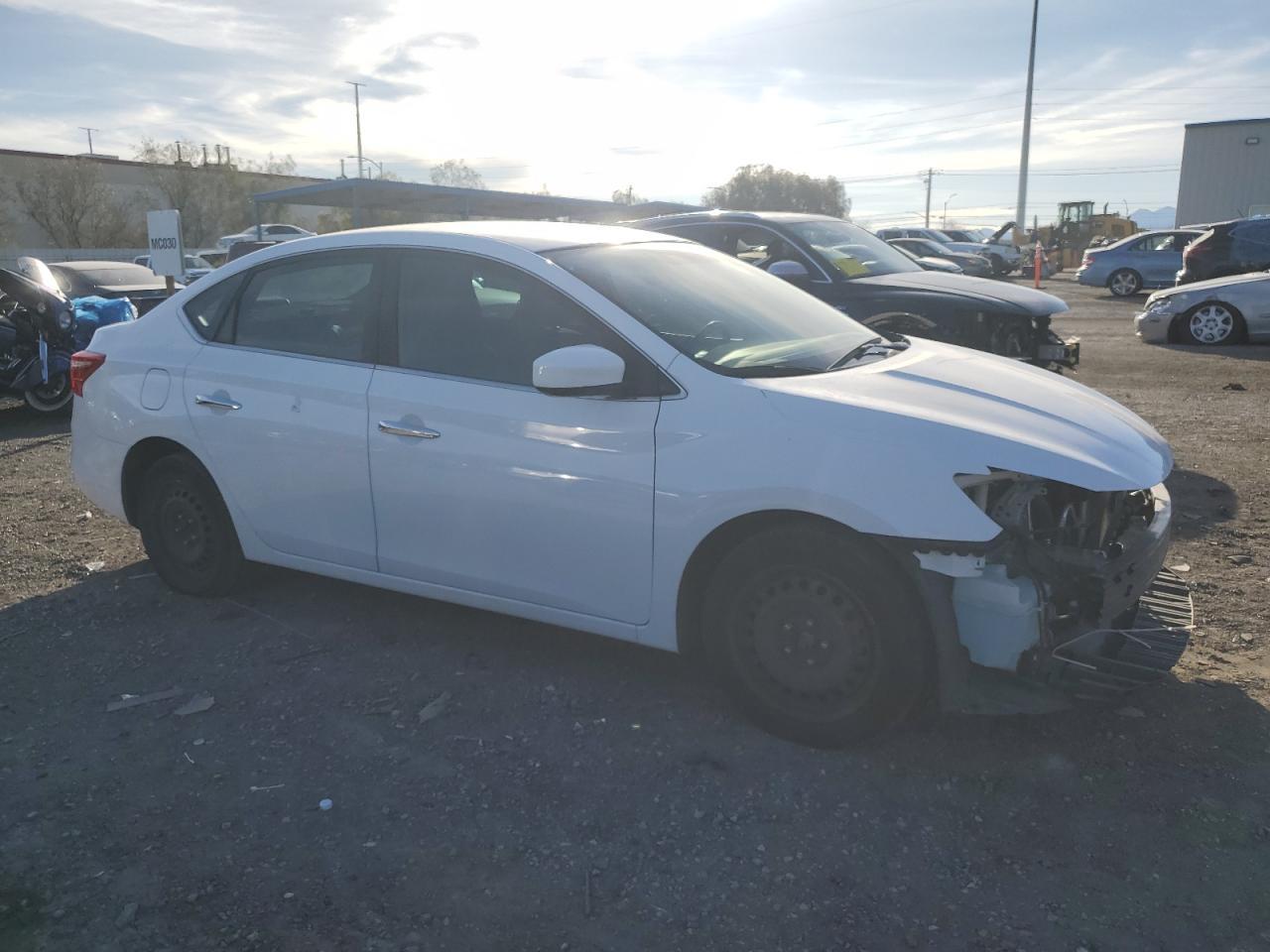 2017 NISSAN SENTRA S - Фото 4