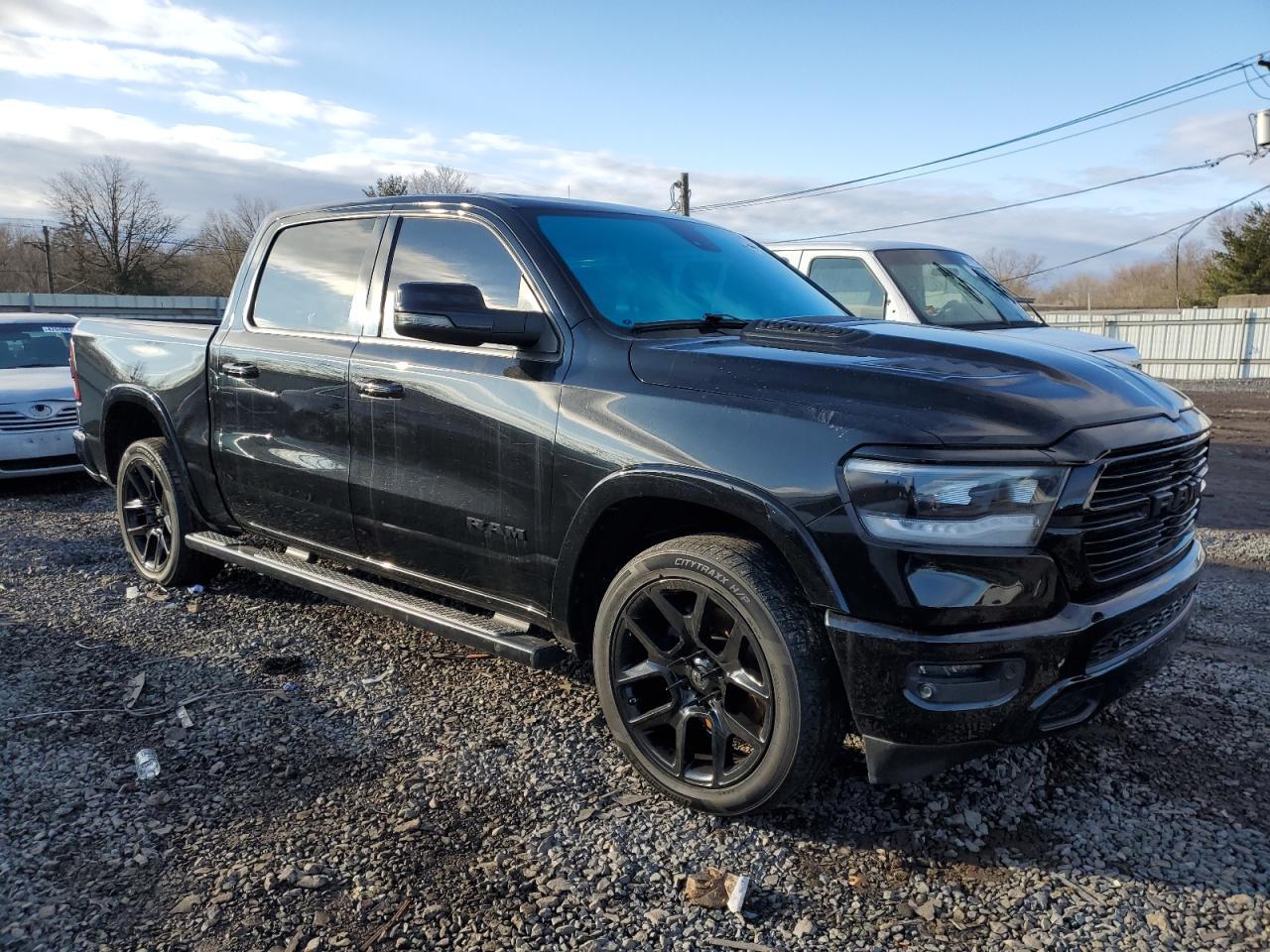 2019 RAM 1500 LARAM - Фото 4