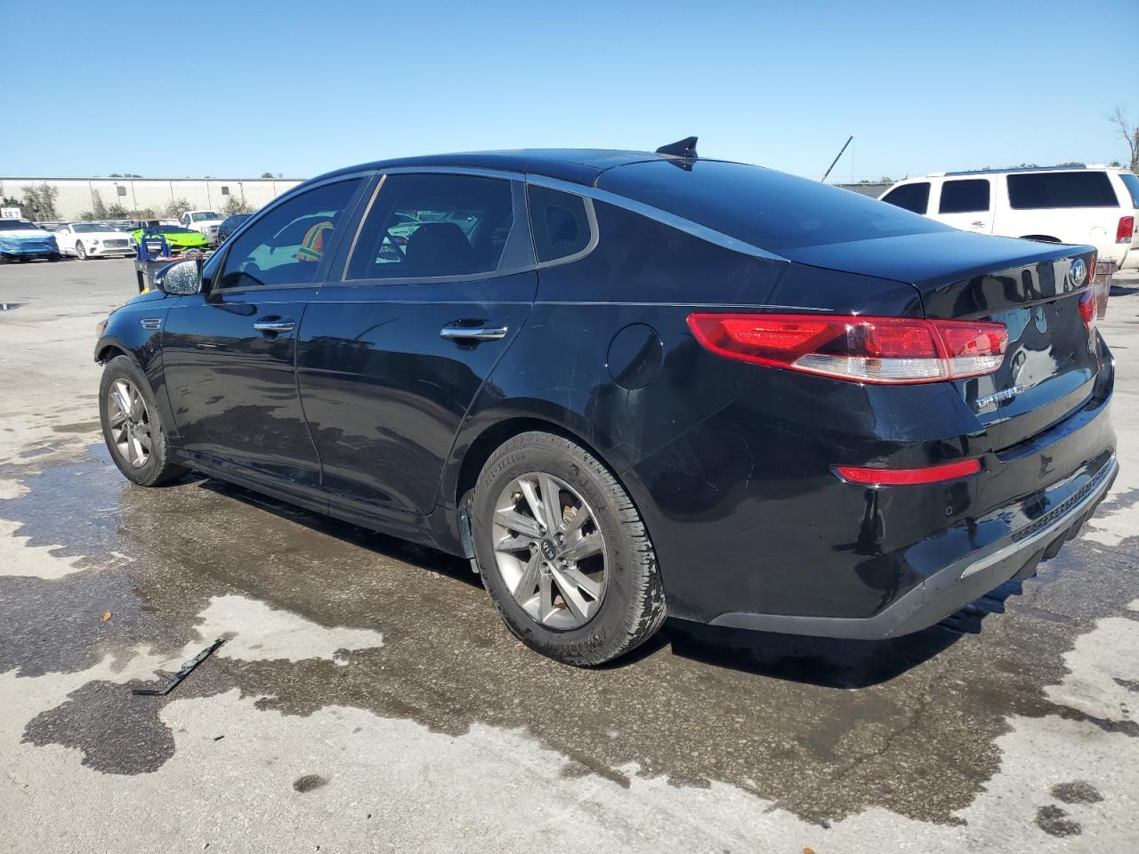 2019 KIA OPTIMA LX - Фото 2
