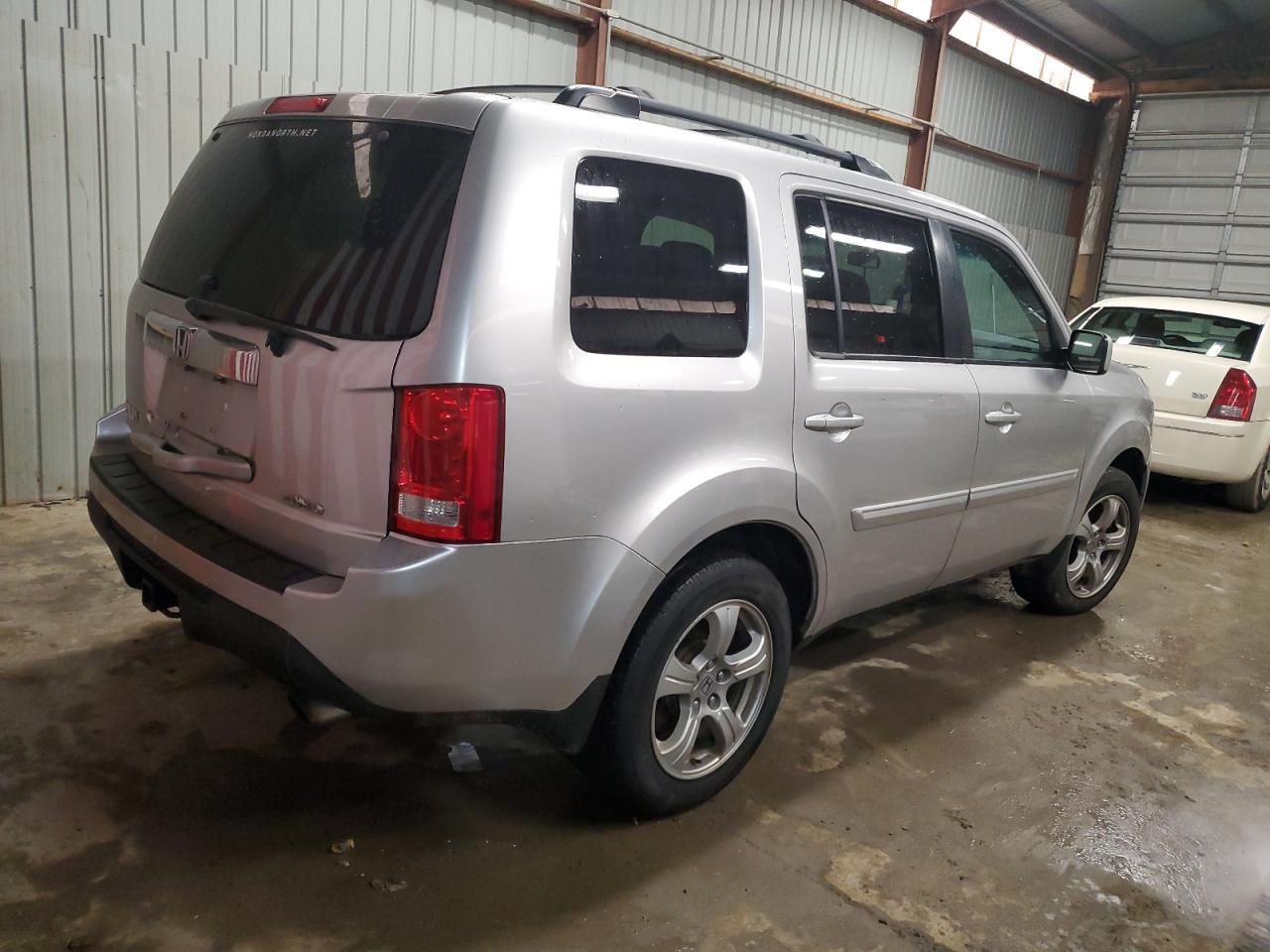 2015 HONDA PILOT EX - Фото 3