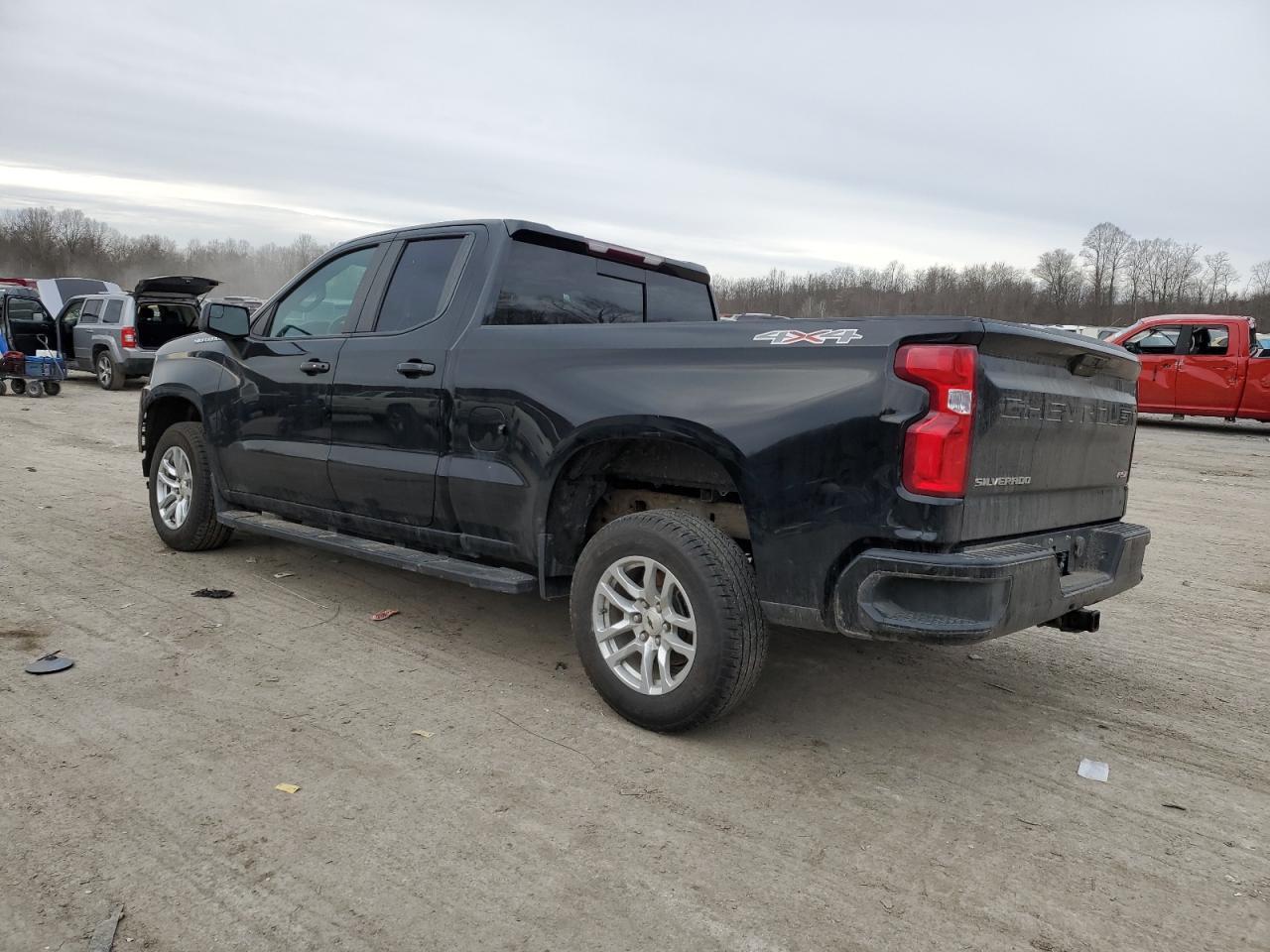 2020 CHEVROLET SILVERADO - Image 2