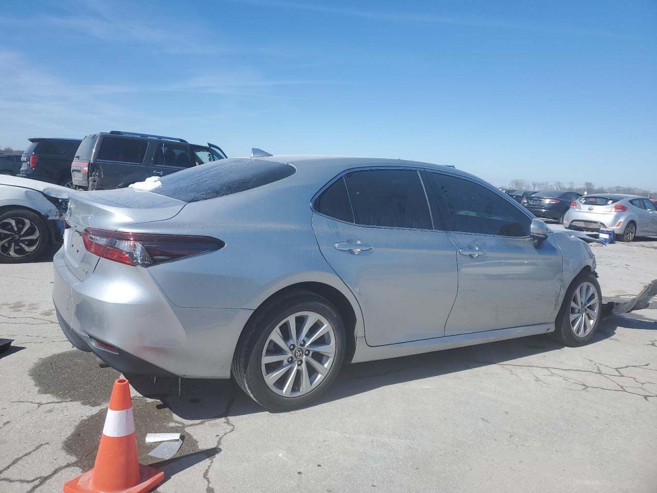 2023 TOYOTA CAMRY LE - Image 3