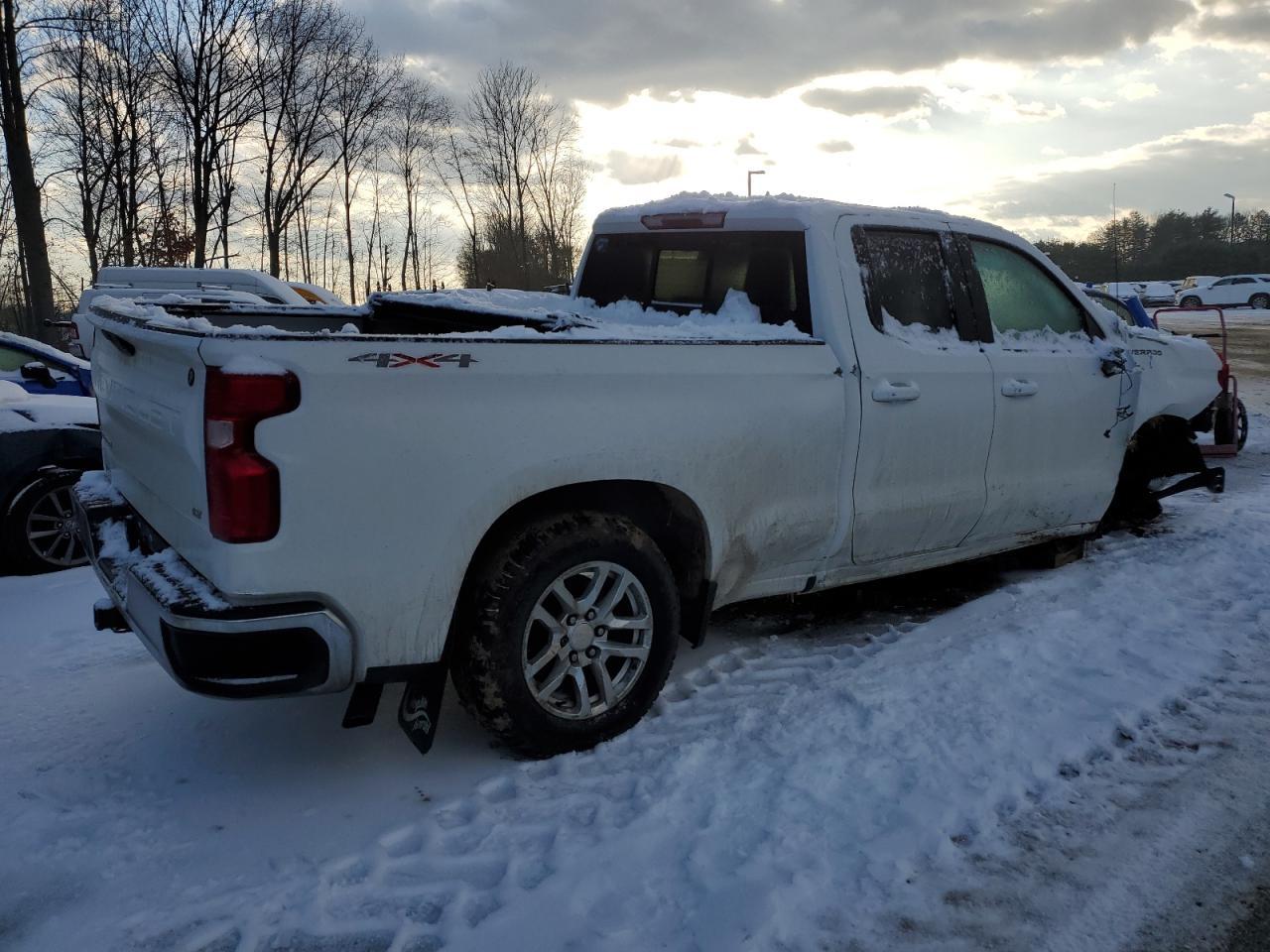 2019 CHEVROLET SILVERADO - Image 3