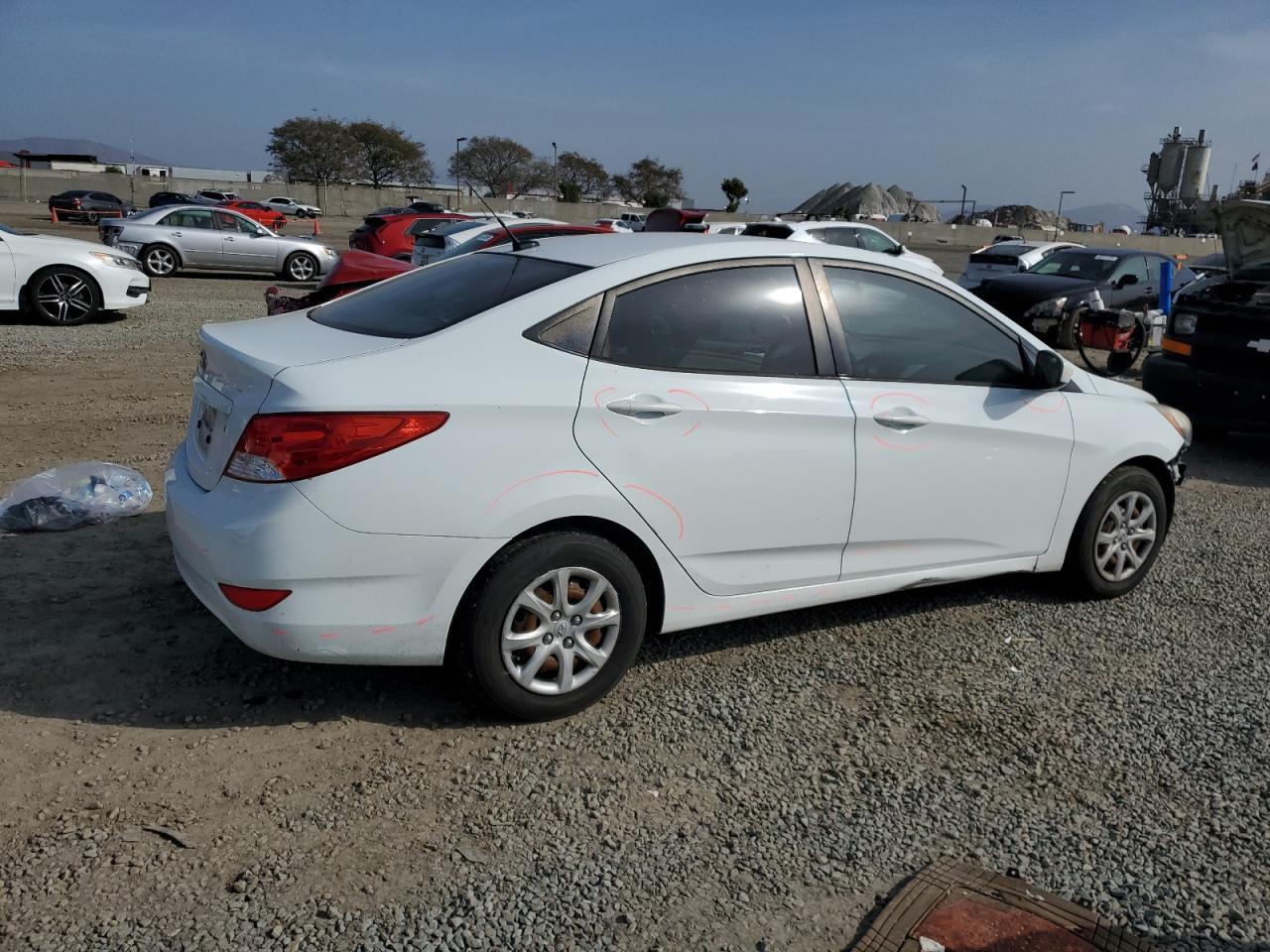 2014 HYUNDAI ACCENT GLS - Фото 3