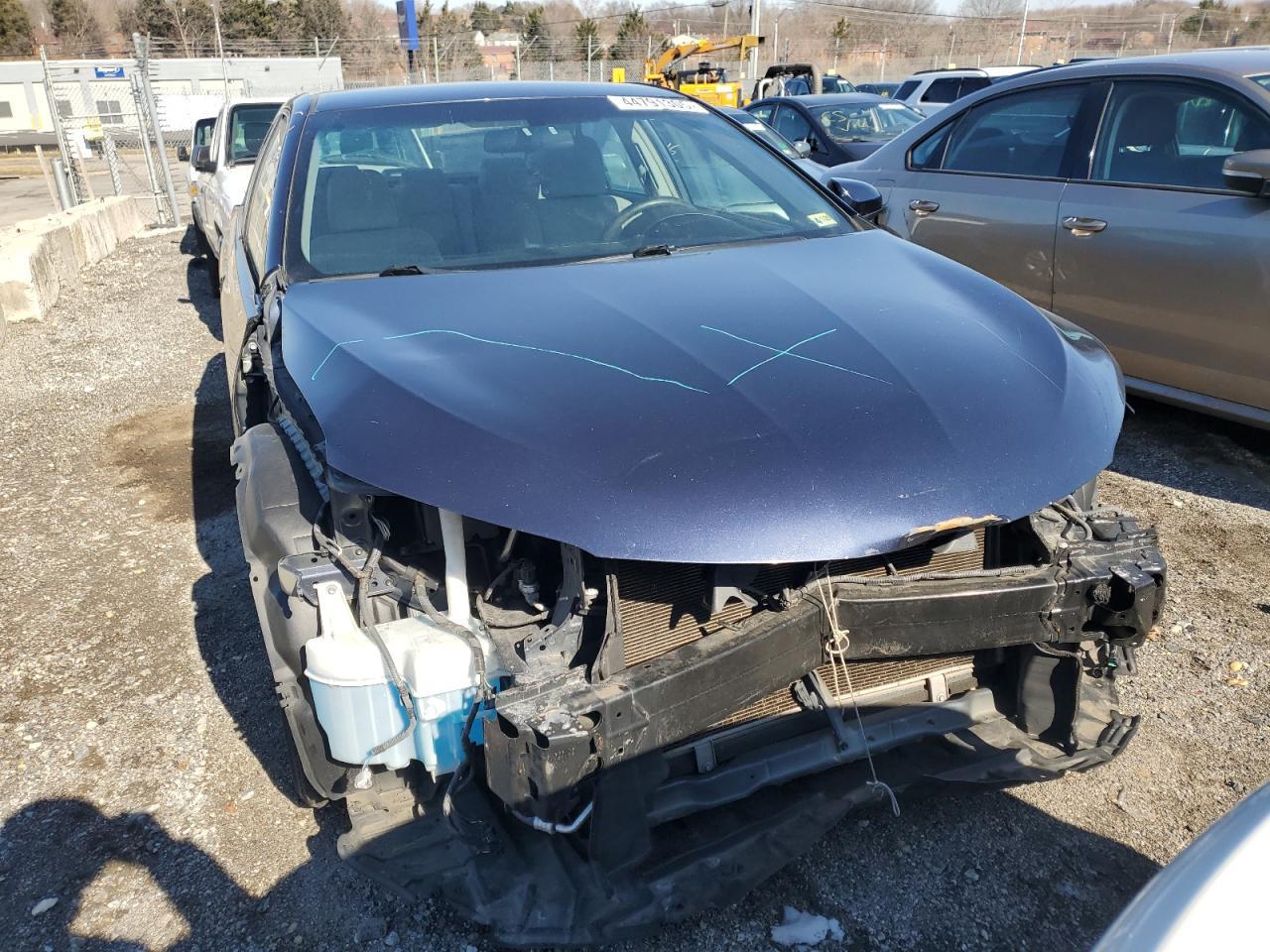2016 TOYOTA CAMRY LE - Фото 5