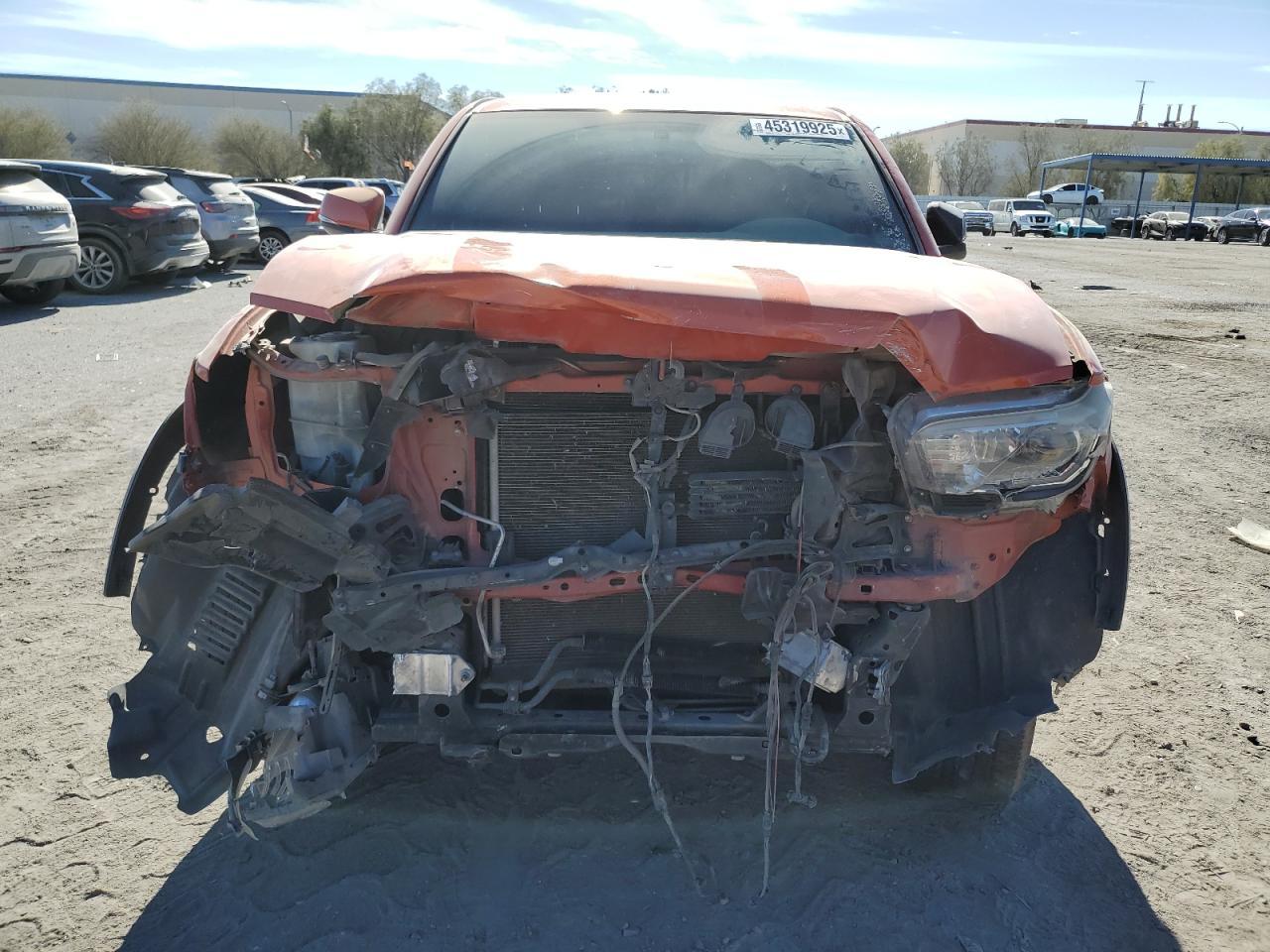 2017 TOYOTA TACOMA DOU - Фото 5