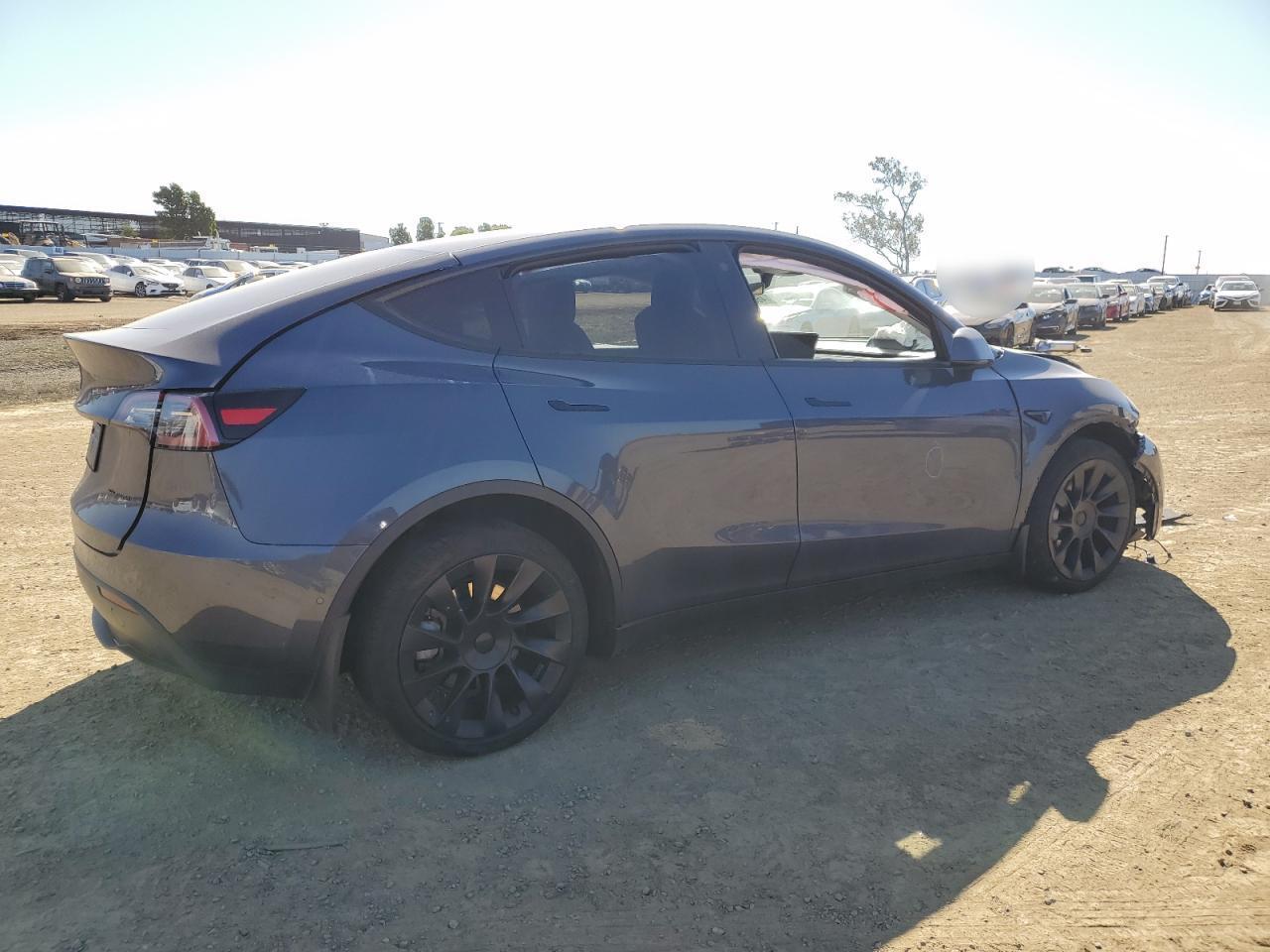 2023 TESLA MODEL Y - Image 3