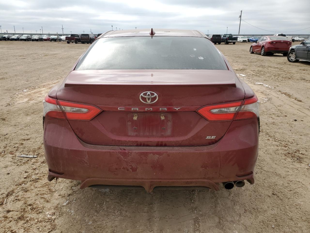 2018 TOYOTA CAMRY L - Фото 6