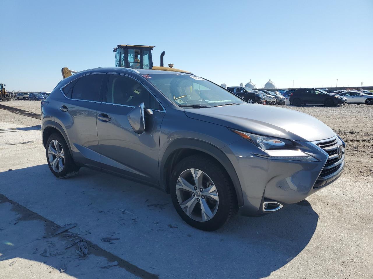 2017 LEXUS NX 200T BA - Фото 4