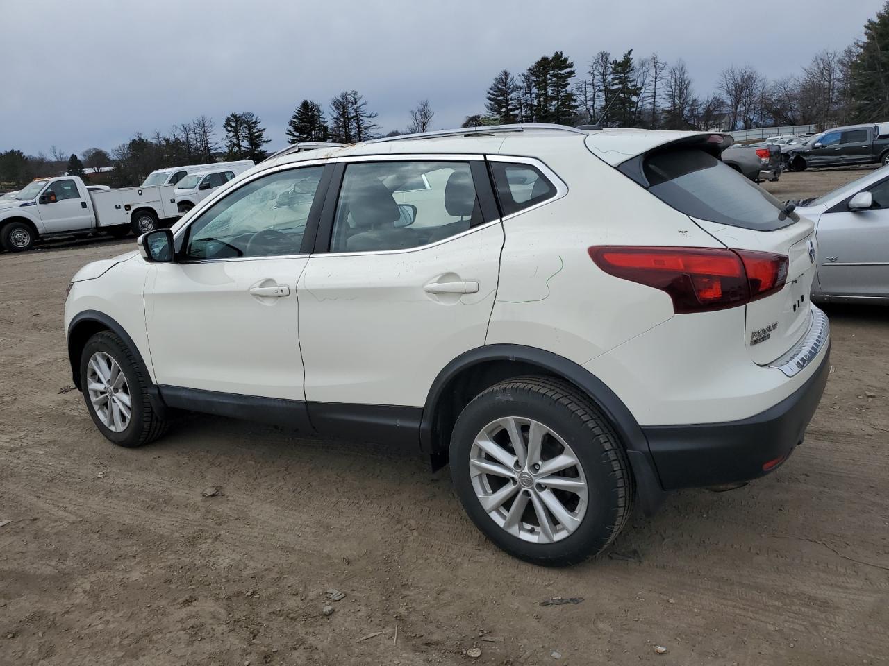 2018 NISSAN ROGUE SPOR - Фото 2