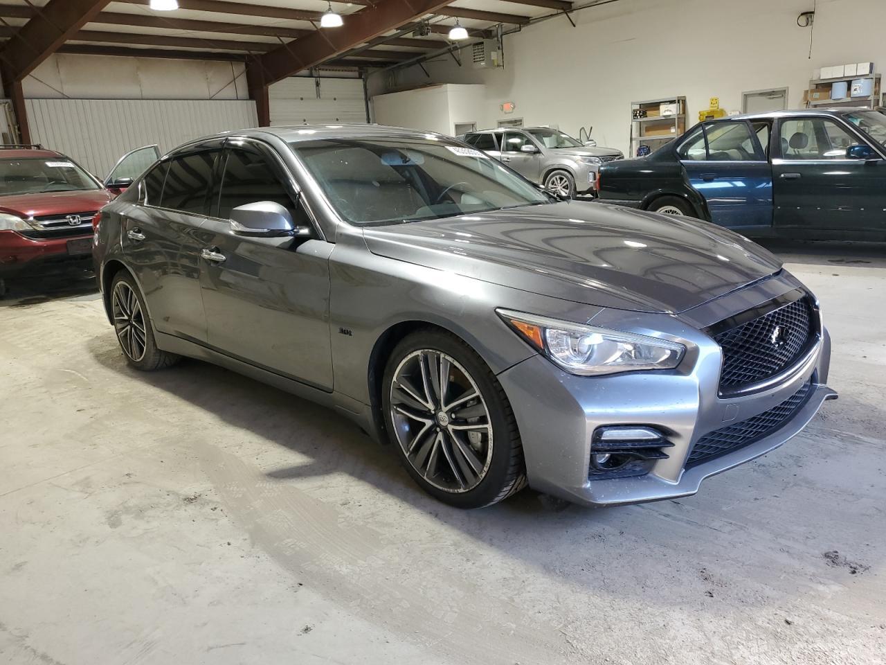 2016 INFINITI Q50 PREMIU - Фото 4