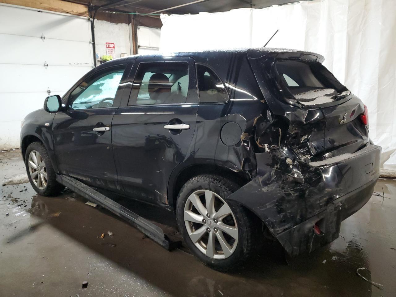 2015 MITSUBISHI OUTLANDER - Фото 2