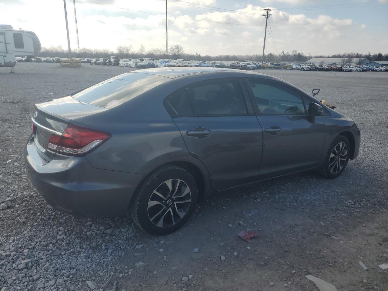 2013 HONDA CIVIC LX - Фото 3