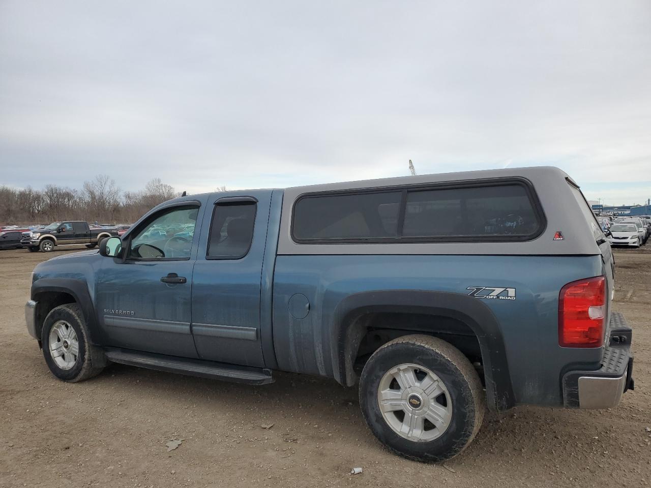 2013 CHEVROLET SILVERADO - Image 2