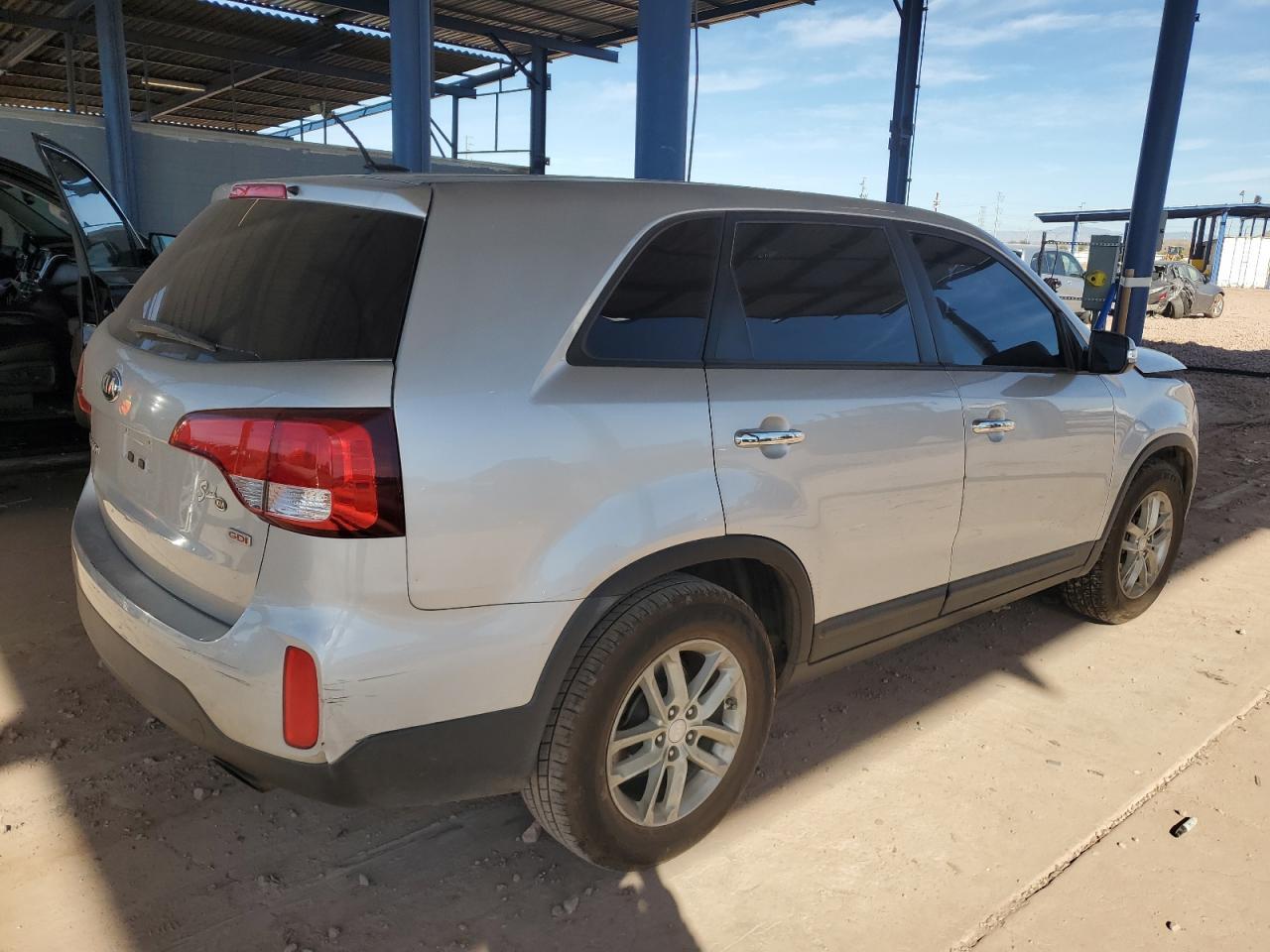 2015 KIA SORENTO LX - Image 3