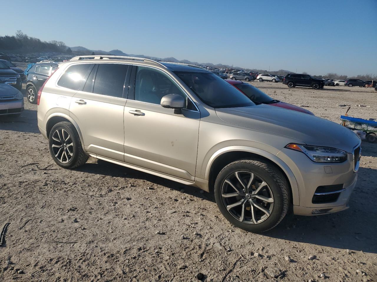 2016 VOLVO XC90 T6 - Image 4