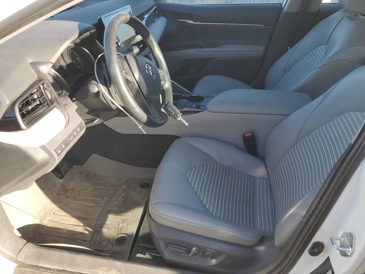 2021 TOYOTA CAMRY SE - Фото 7