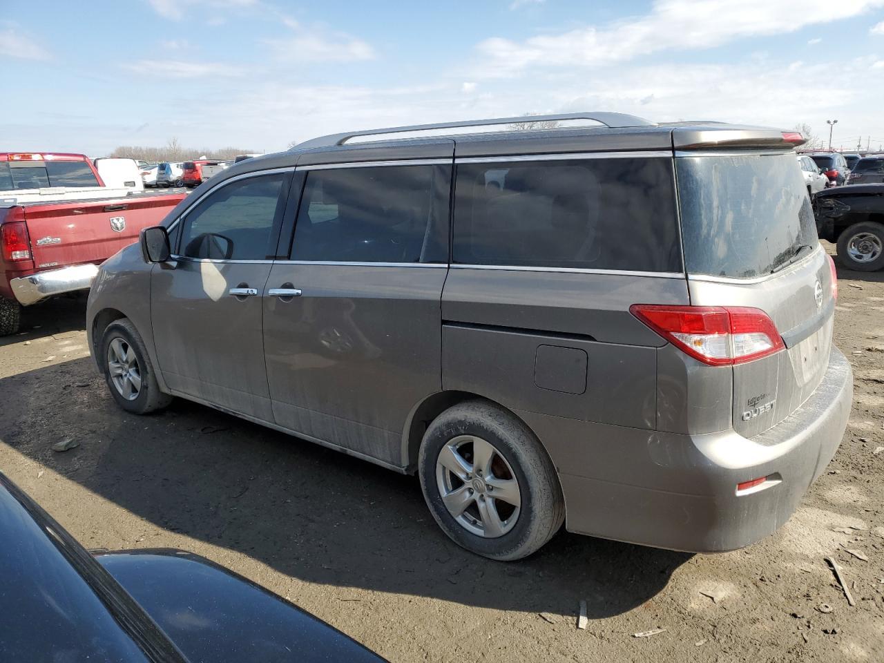 2014 NISSAN QUEST S - Image 2