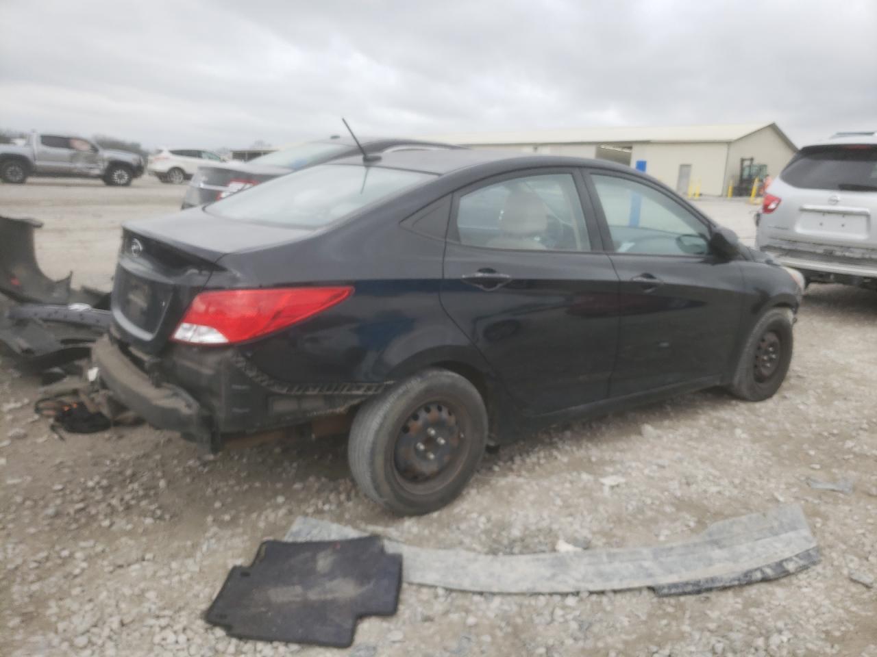 2016 HYUNDAI ACCENT SE - Фото 3