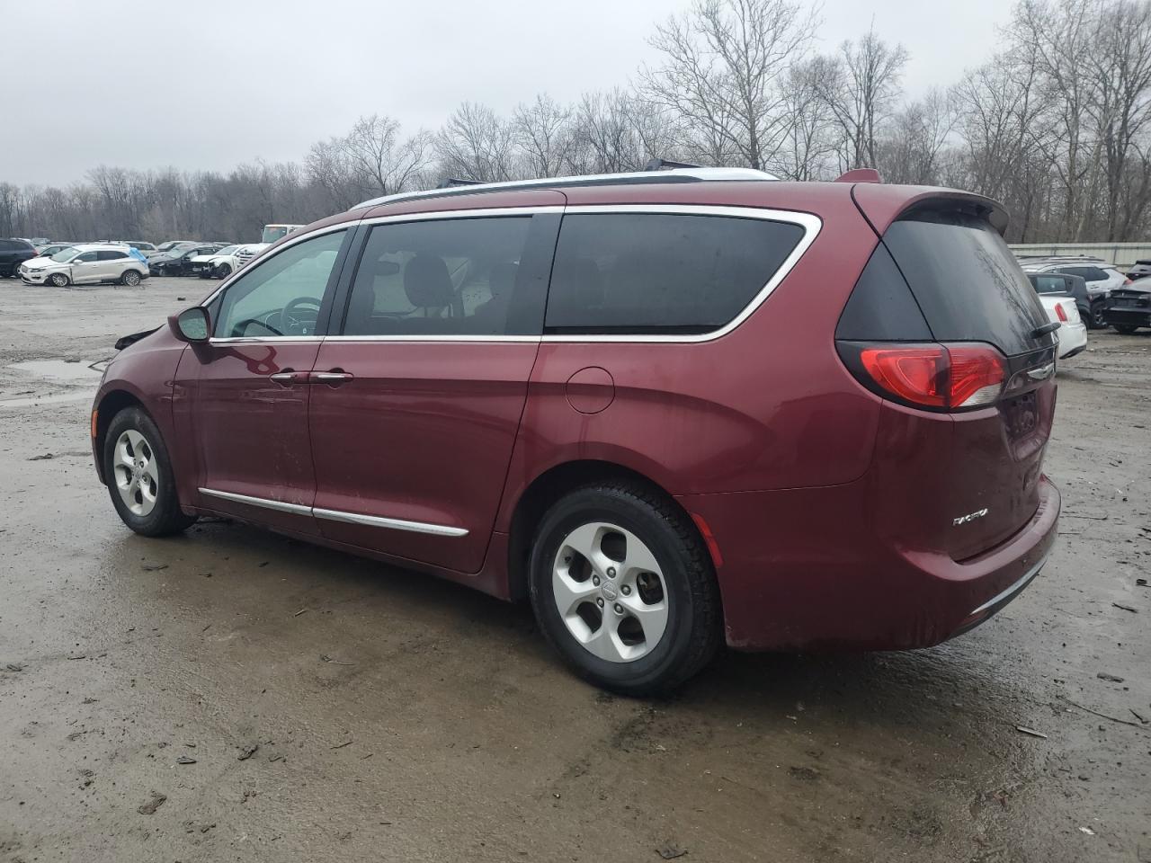 2017 CHRYSLER PACIFICA T - Image 2