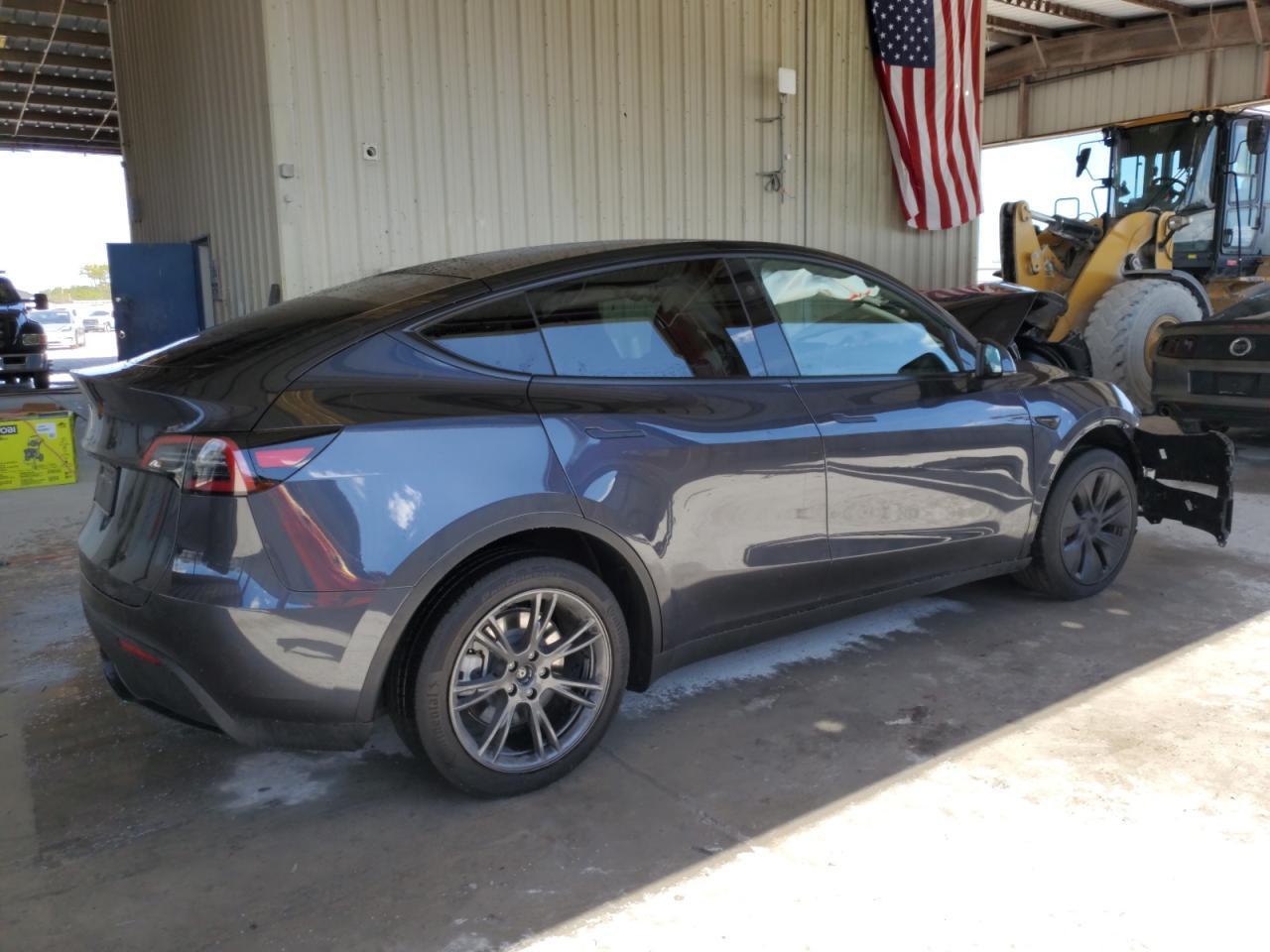 2024 TESLA MODEL Y - Image 3